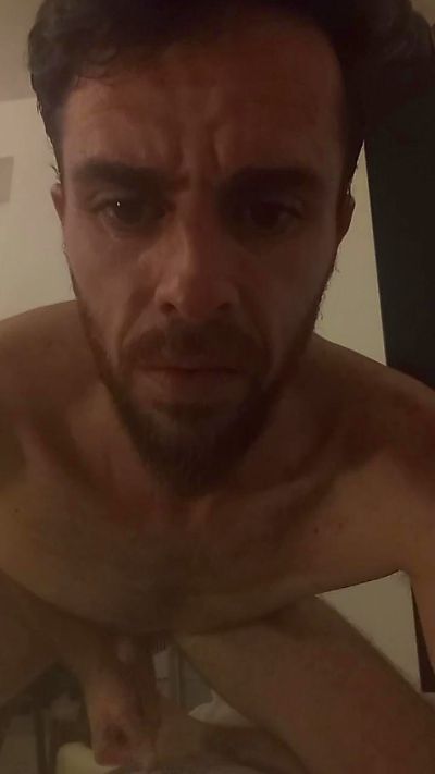 pocholo30 live cam on Cam4