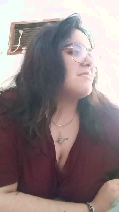 poisondaysi1 live cam on Cam4
