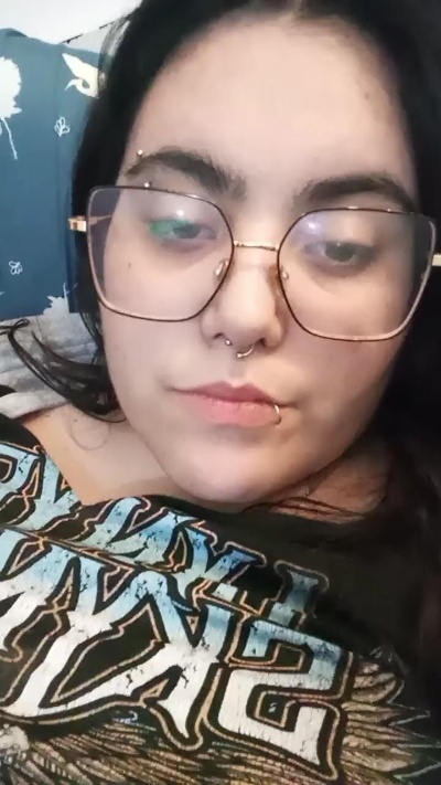 poisondaysi1 live cam on Cam4