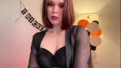 pokemeboy live cam on Cam4