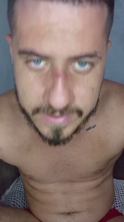polaco061 live cam on Cam4