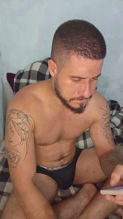 polaco061 live cam on Cam4