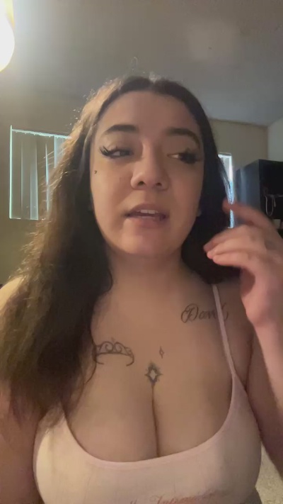 porcelaindoll19 live cam on Cam4