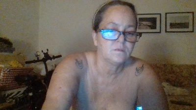 porcellina970 live cam on Cam4