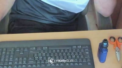 porcone774 live cam on Cam4