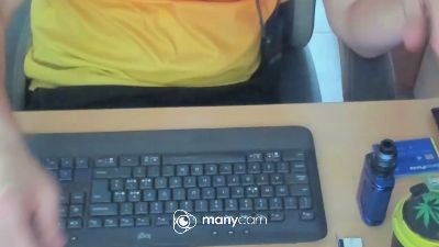 porcone774 live cam on Cam4