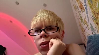posssterboy live cam on Cam4