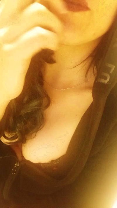 potra_hot live cam on Cam4