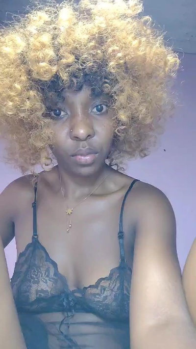 poupexxx live cam on Cam4