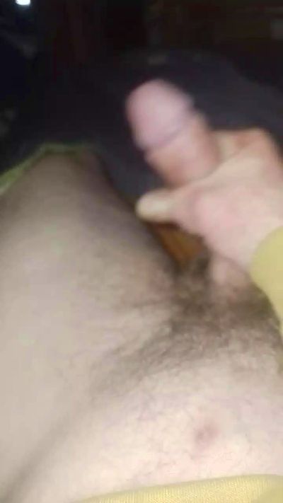 pozzolilucaspo1 live cam on Cam4