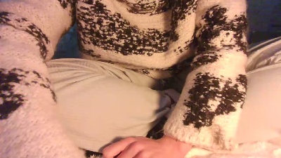 pralinettedu25 live cam on Cam4
