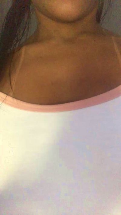 preta003 live cam on Cam4