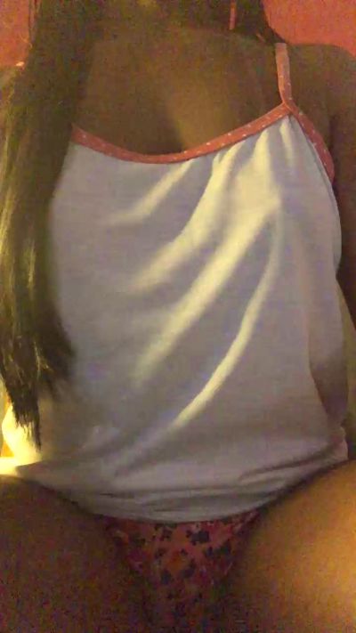 preta003 live cam on Cam4