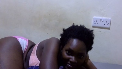pretty_leila1 live cam on Cam4