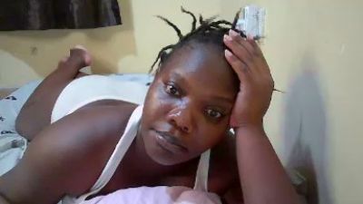 pretty_tiffany live cam on Cam4