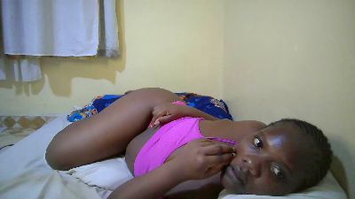 pretty_tiffany live cam on Cam4