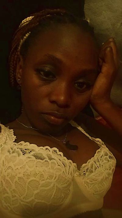 prettybarbiefun live cam on Cam4