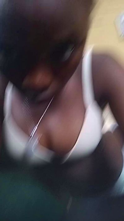 prettybarbiefun live cam on Cam4