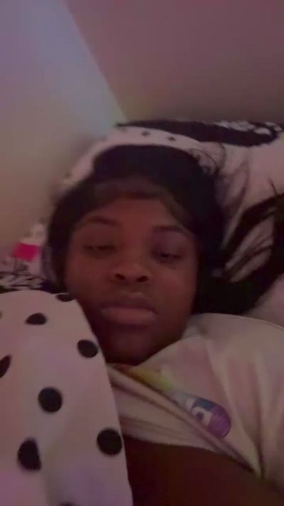 prettydiamond23 live cam on Cam4
