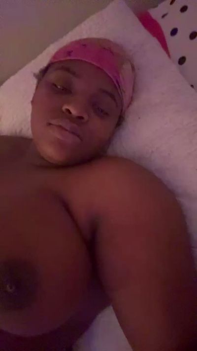 prettydiamond23 live cam on Cam4