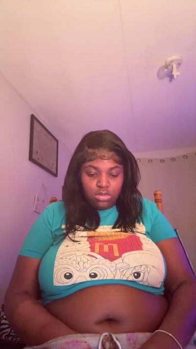 prettydiamond23 live cam on Cam4