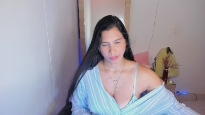 prettytylor live cam on Cam4