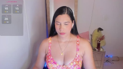 prettytylor live cam on Cam4