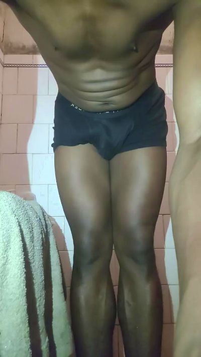 pretu1 live cam on Cam4