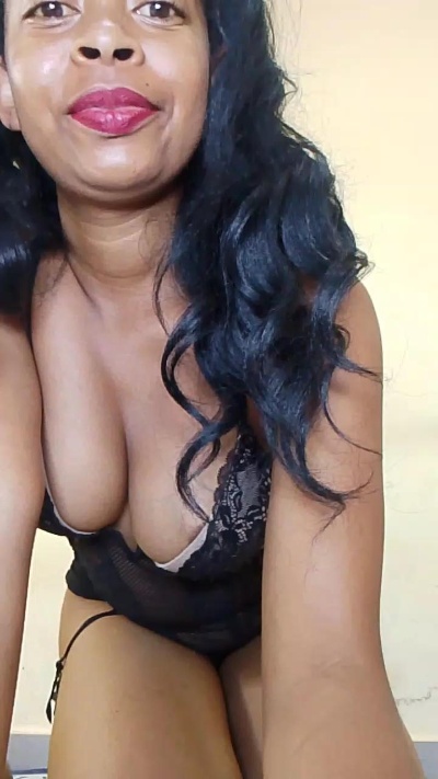 prisci live cam on Cam4