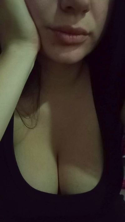 priscilaxxx3 live cam on Cam4