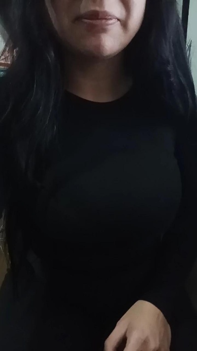 priscilaxxx3 live cam on Cam4