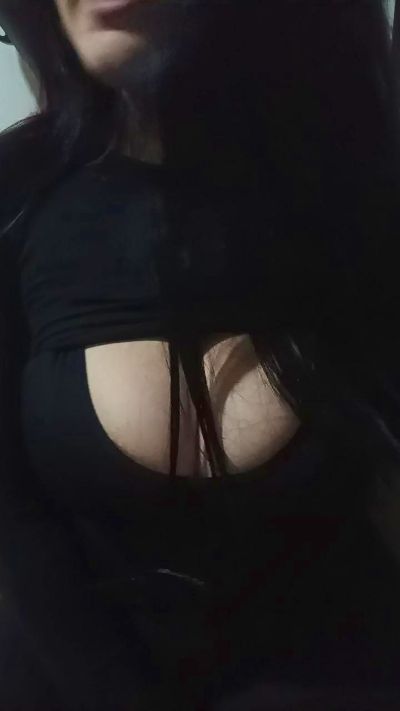 priscilaxxx3 live cam on Cam4