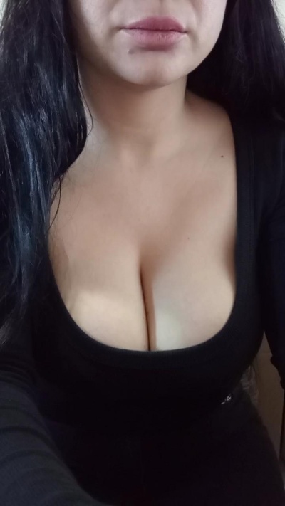 priscilaxxx3 live cam on Cam4