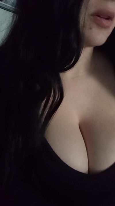 priscilaxxx3 live cam on Cam4