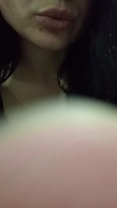 priscilaxxx3 live cam on Cam4