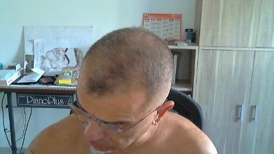 ptitbout69 live cam on Cam4