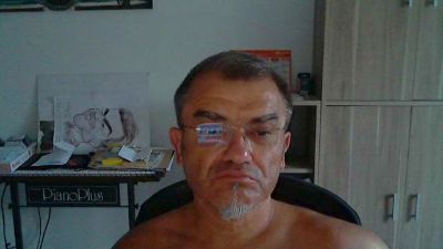 ptitbout69 live cam on Cam4