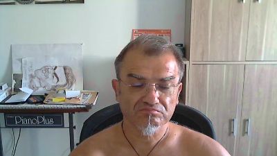 ptitbout69 live cam on Cam4