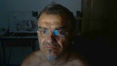 ptitbout69 live cam on Cam4