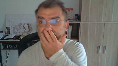 ptitbout69 live cam on Cam4