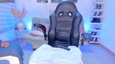 puiyeee live cam on Cam4