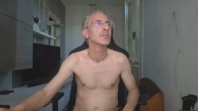 puppyalex live cam on Cam4