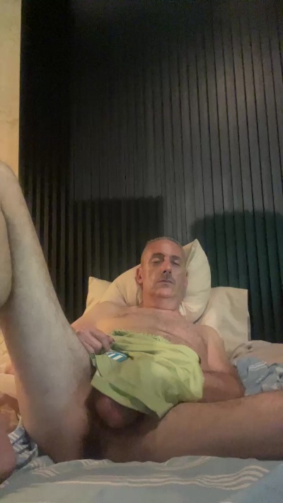puravida05 live cam on Cam4