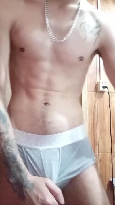 put_Gooner live cam on Cam4