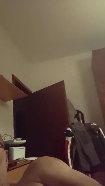 qazzone live cam on Cam4