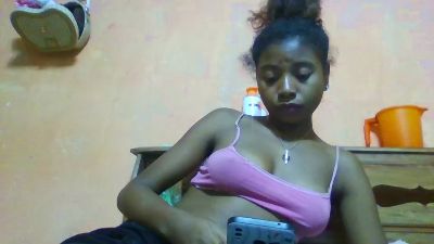 queen1 live cam on Cam4