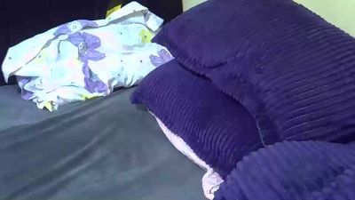 queen_nicky live cam on Cam4