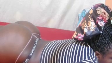 queen_princess live cam on Cam4