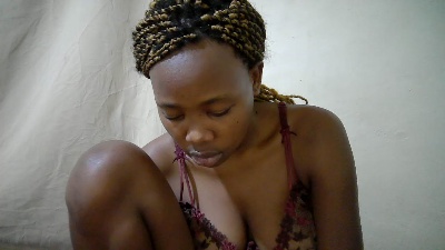 queen_slender live cam on Cam4