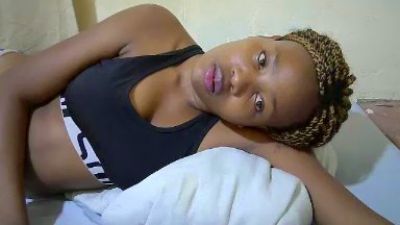 queen_slender live cam on Cam4